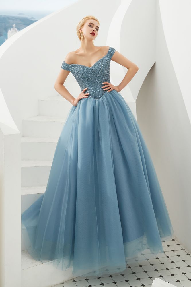 Vestido de fiesta de princesa corte princesa con hombros descubiertos, tul hasta el suelo, bordado con cuentas y cordones.