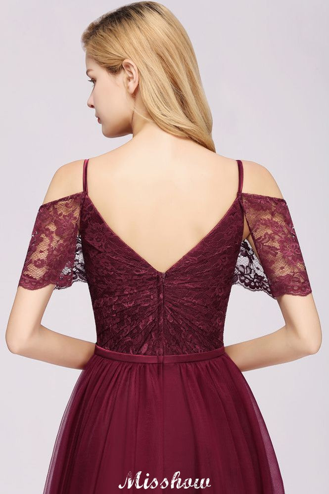 Vestido de dama de honor burdeos corte A con hombros descubiertos, largo hasta el suelo, de tul.