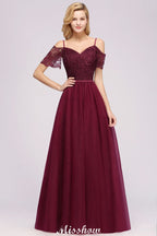 Vestido de dama de honor burdeos corte A con hombros descubiertos, largo hasta el suelo, de tul.