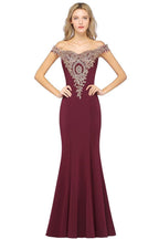 Robe de soirée sirène à épaules dénudées et appliques dorées