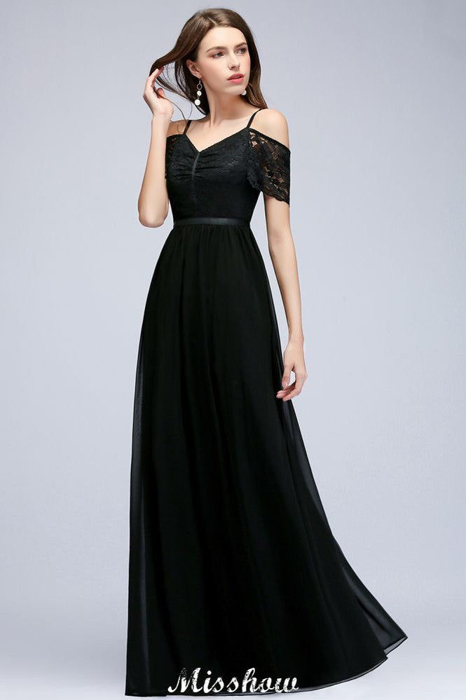 Vestido de dama de honor largo hasta el suelo, corte en A, sin mangas y con hombros descubiertos, de gasa y encaje, con escote en V.