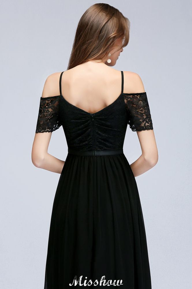 Vestido de dama de honor largo hasta el suelo, corte en A, sin mangas y con hombros descubiertos, de gasa y encaje, con escote en V.