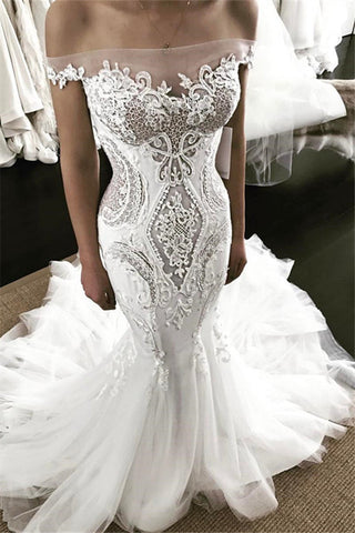 Vestido de novia de sirena sin tirantes con encaje y hombros descubiertos