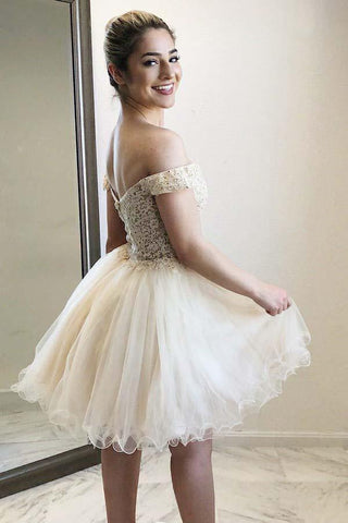 Robe de bal à épaules dénudées et décolleté en cœur avec appliques et perles PD059