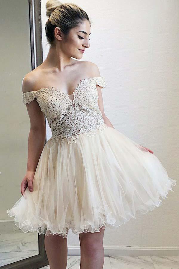 Robe de bal à épaules dénudées et décolleté en cœur avec appliques et perles PD059