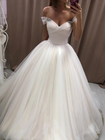 Vestido de novia blanco con escote corazón y tul con hombros descubiertos WD020