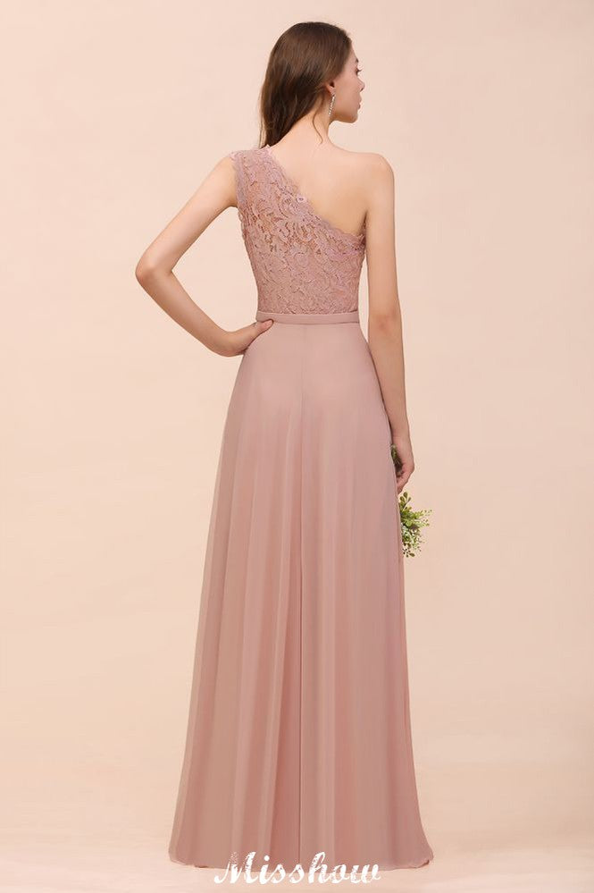 Vestido de dama de honor de gasa con un solo hombro, color rosa empolvado, ideal para invitadas de boda.