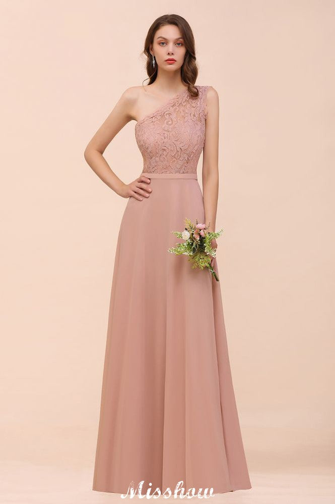 Vestido de dama de honor de gasa con un solo hombro, color rosa empolvado, ideal para invitadas de boda.