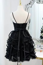 Vestido corto de tul con tirantes finos y corte en A para baile de bienvenida
