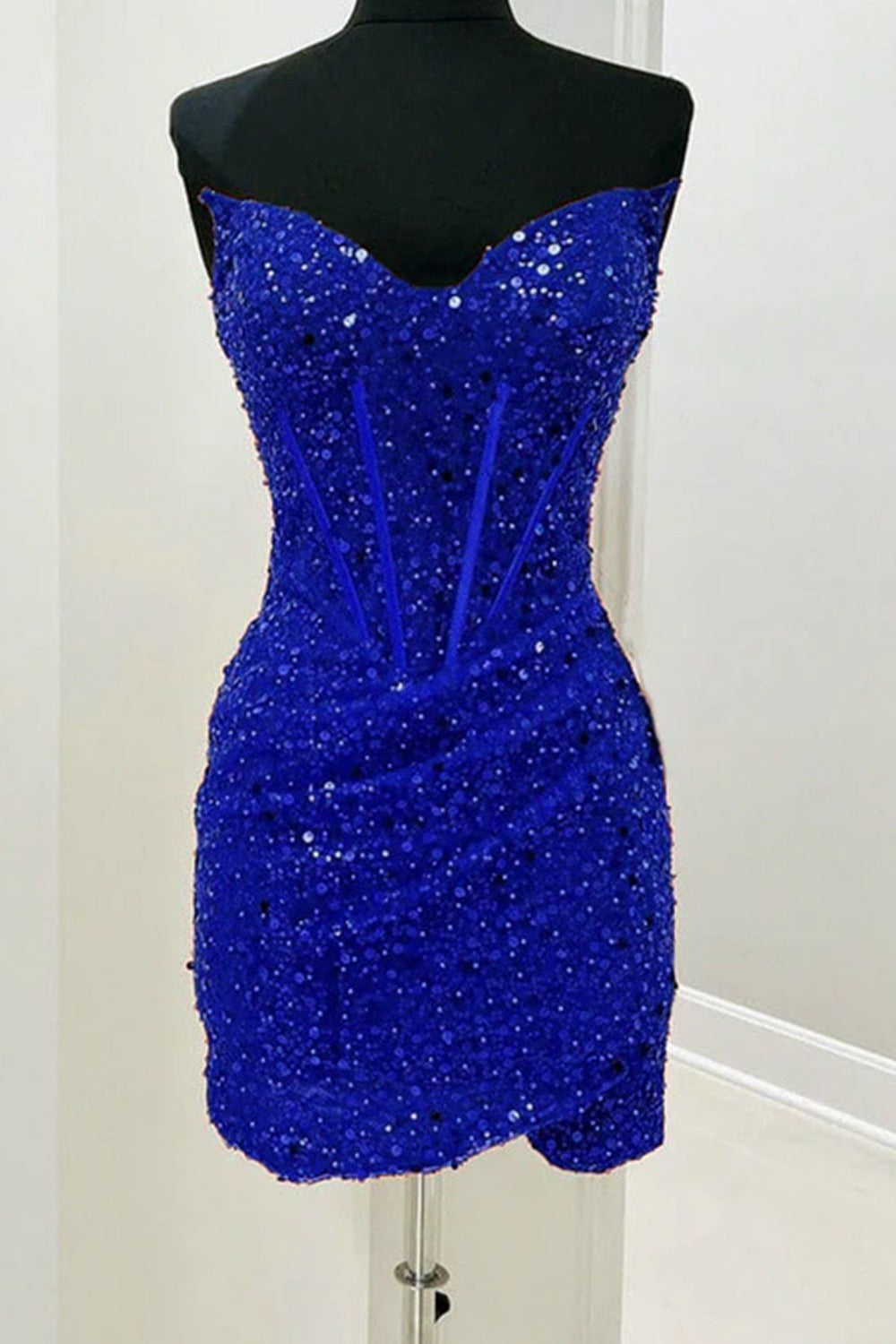 Bodycon Sweetheart Red Sequins Corset Homecoming Dress