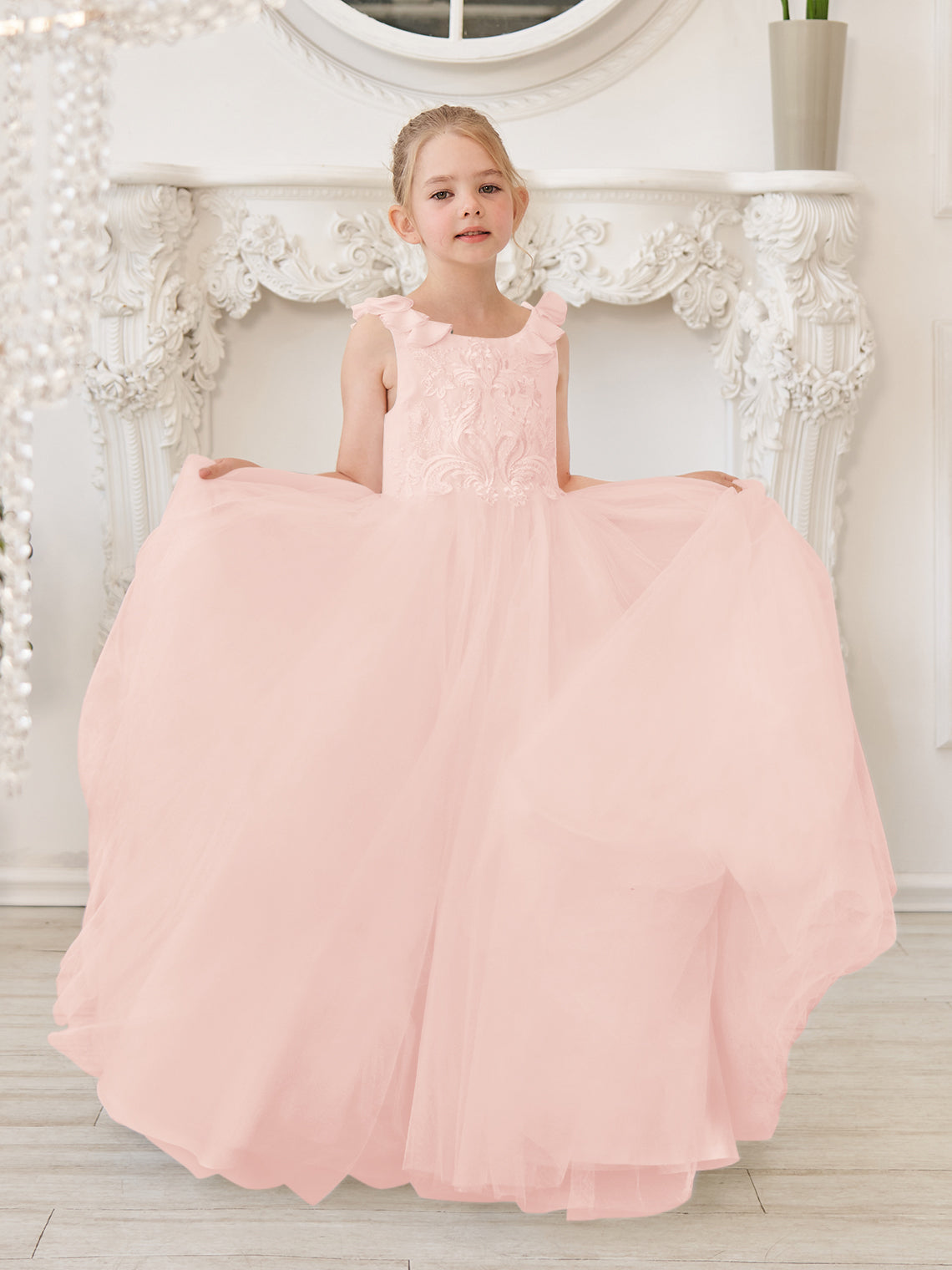 Elegante vestido blanco de tul para niña de las flores con cola corta 
