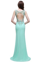 Vestidos de fiesta largos hasta el suelo color verde menta con tirantes y perlas