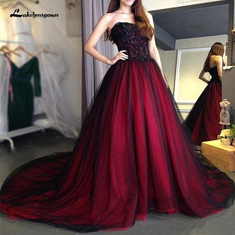 Robe de mariée Baoleely noire et rouge à lacets et perles en cœur