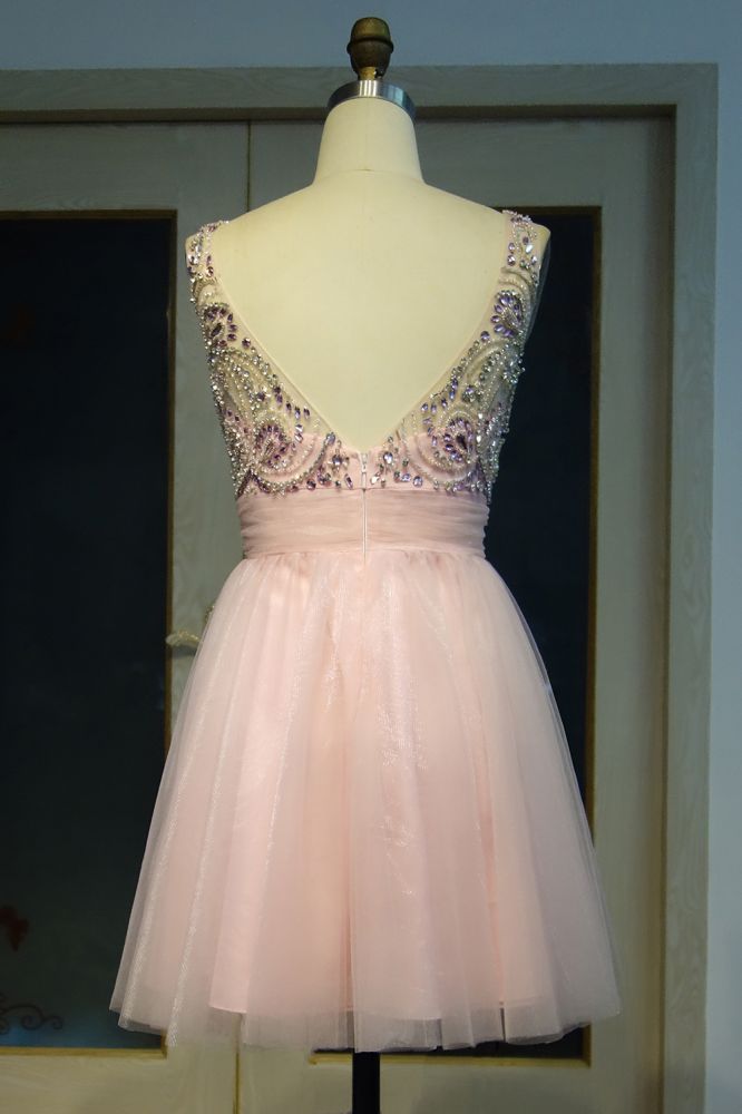 Robes de bal courtes sans manches à col rond ornées de perles roses en cristal
