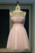 Robes de bal courtes sans manches à col rond ornées de perles roses en cristal