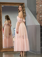 Vestido de graduación de corte A, rosa palo, tul, escote corazón, largo hasta la rodilla