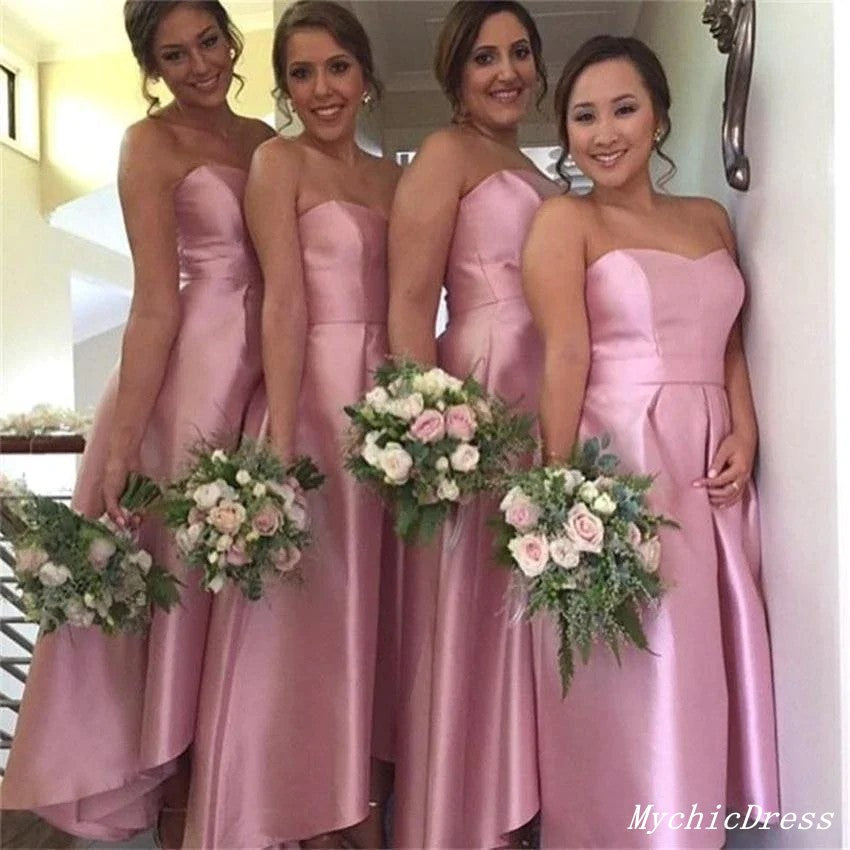 Vestidos cortos de dama de honor de satén rosa intenso, vestidos sencillos de novia con escote corazón para invitadas de boda