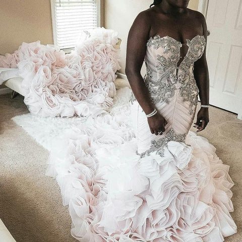 Vestido de novia de sirena de talla grande, con encaje de cristal, escote corazón, cola larga, estilo africano, hecho a medida y sin volantes.