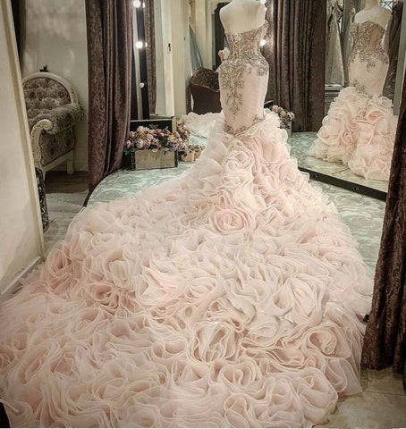Vestido de novia de sirena de talla grande, con encaje de cristal, escote corazón, cola larga, estilo africano, hecho a medida y sin volantes.