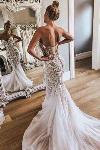 Vestidos de novia elegantes, sexis y con escote corazón y encaje de sirena. 