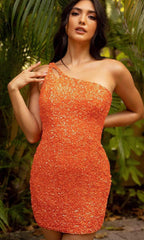 Robe de cocktail moulante à sequins asymétrique