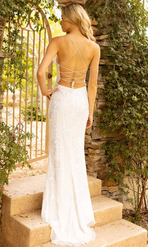 Vestido de graduación con escote redondo y adornos