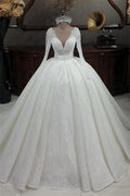 Vestidos de novia princesa con escote en V, corte en A, brillantes y con mangas