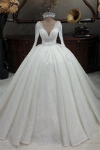 Vestidos de novia princesa con escote en V, corte en A, brillantes y con mangas