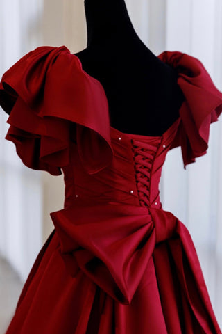 Robe de bal longue en satin bordeaux, coupe trapèze, référence Y518