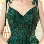 Vestido de baile de gala verde esmeralda con tirantes finos y escote en V S11037