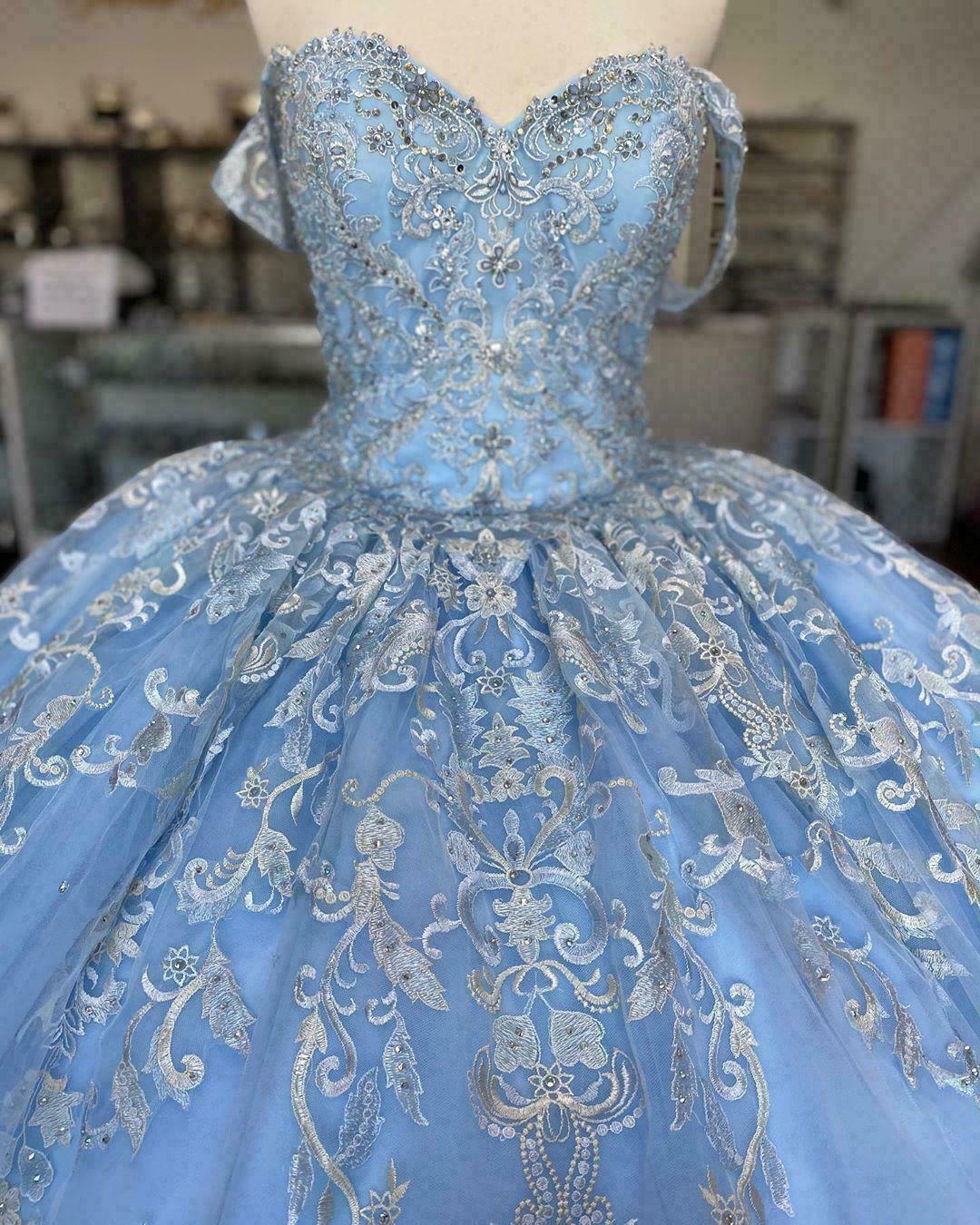 Vestido de quinceañera azul de baile de cuento de hadas invernal, vestido de baile de tul azul con encaje Y674