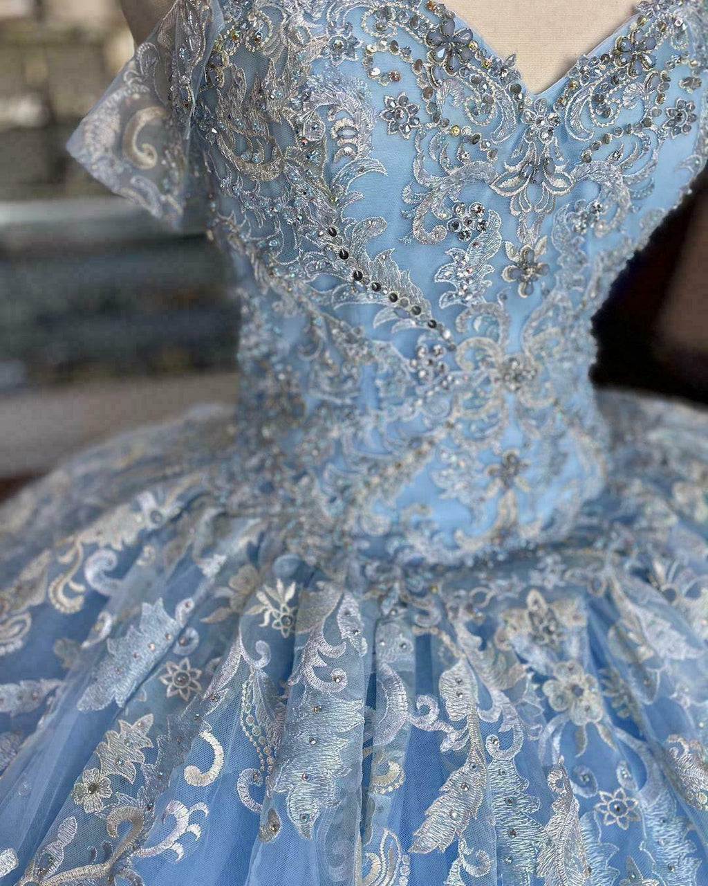 Vestido de quinceañera azul de baile de cuento de hadas invernal, vestido de baile de tul azul con encaje Y674