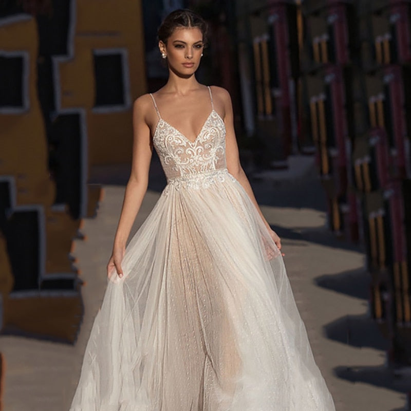 Baoleely Eightree Beach Wedding Dress Boho vestido de noiva Bohemian Lace Bridal Dress Backless Spaghetti Straps V Neck Wedding Gowns