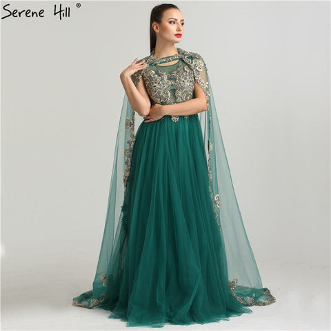 Vestido de noche largo de corte A con bordado de cristales y gorro LA6402