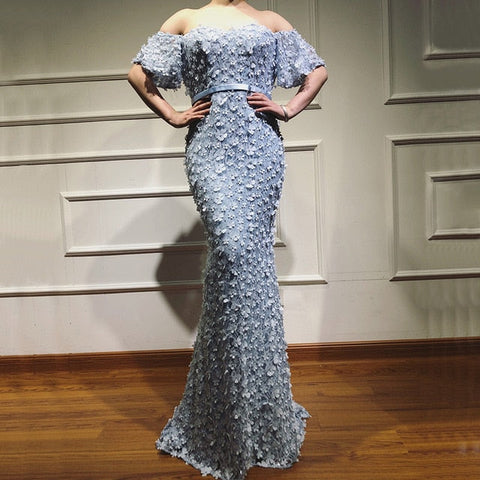 En oferta, sin devoluciones ni reembolsos. Vestidos de noche de sirena, sin tirantes, de manga corta, con bordados y perlas. Modelo LA6519.