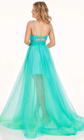 Robe en tulle à décolleté plongeant en V