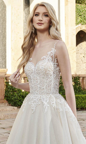 Vestido de novia de corte A de tul con lentejuelas