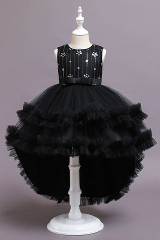 Robes de demoiselle d'honneur rouges à ceinture asymétrique et volants en tulle