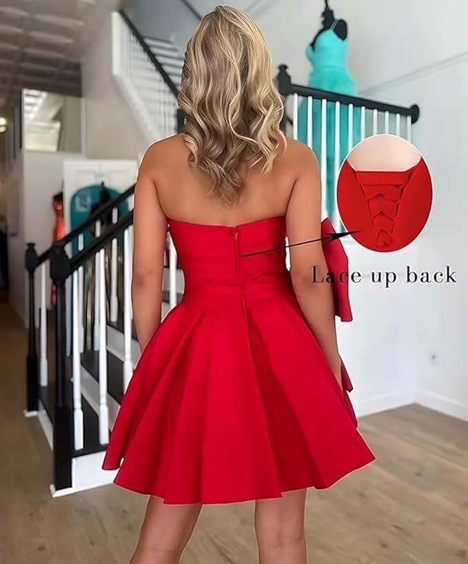 Robes de soirée courtes et chics pour le bal de promo, coupe trapèze, sans manches, bustier, froncées, lacées et ornées d'un nœud.
