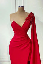 Vestidos de graduación rojos de sirena, sin mangas, con un solo hombro y volantes, de satén.
