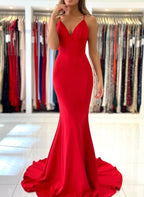 Robe de bal rouge longue sirène dos nu à col en V