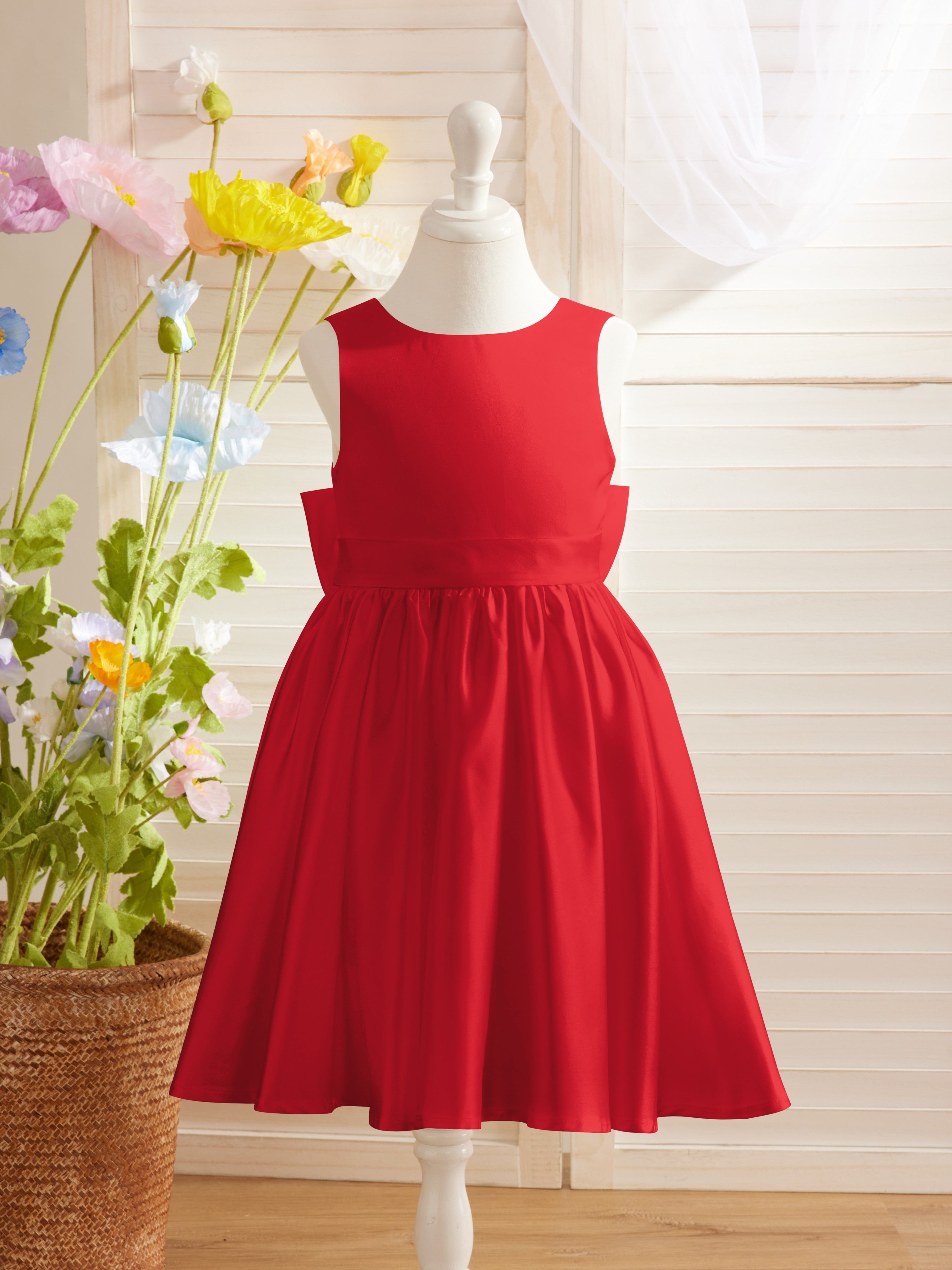 Elegante vestido de niña de las flores de satén con corte en A, espalda en V y lazo, hasta la rodilla 