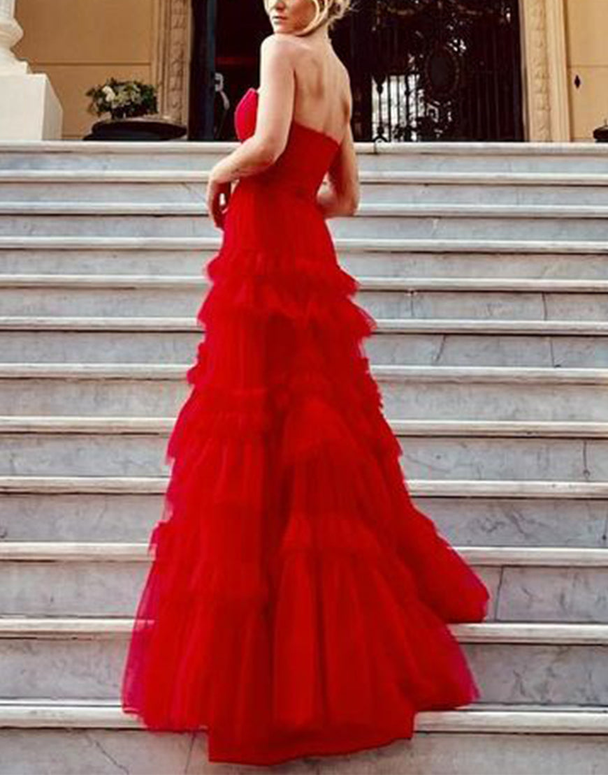 Vestido de graduación de tul con volantes, corte en A, sin tirantes