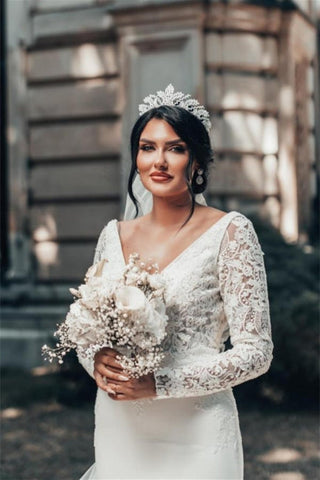 Vestidos de novia de sirena románticos con espalda descubierta y mangas largas