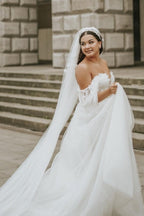 Vestido de novia romántico de tul con hombros descubiertos, mangas cortas y corte en A