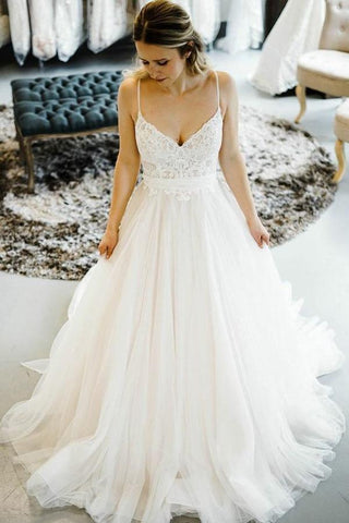 Vestidos de novia estilo princesa romántica con tirantes finos WD502