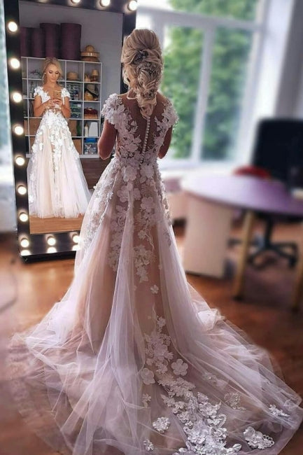 Robe de mariée romantique sans manches, coupe trapèze, en dentelle florale 3D et tulle. 