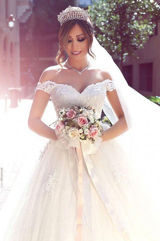Vestidos de novia largos, románticos, blancos, de corte A, con escote corazón y hombros descubiertos, con encaje.