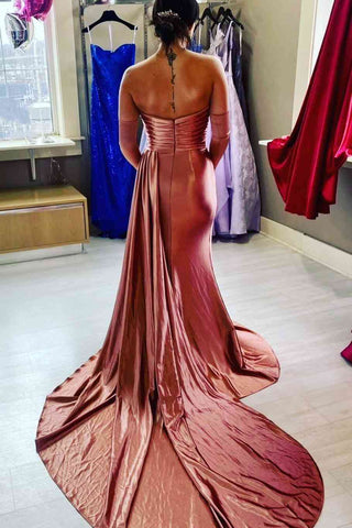Vestido largo de fiesta plisado de satén fucsia sin tirantes estilo sirena