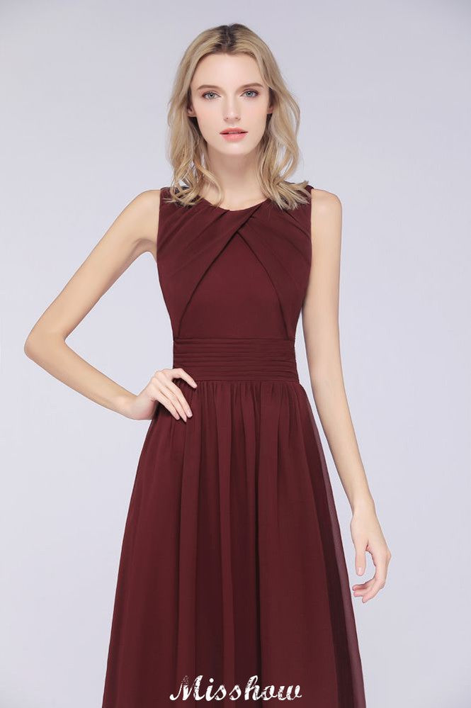 Vestido de dama de honor de gasa con volantes, cuello redondo y largo hasta el suelo. Vestido de dama de honor de corte A sin mangas.